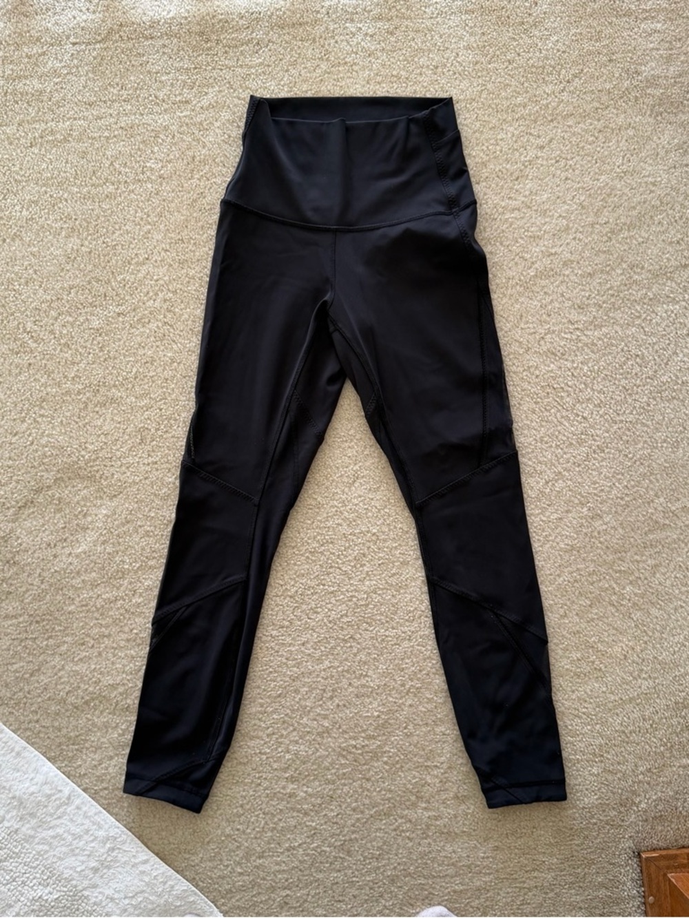 Lululemon High-Waisted 3/4 Cropped Length Black Leggings Size 4